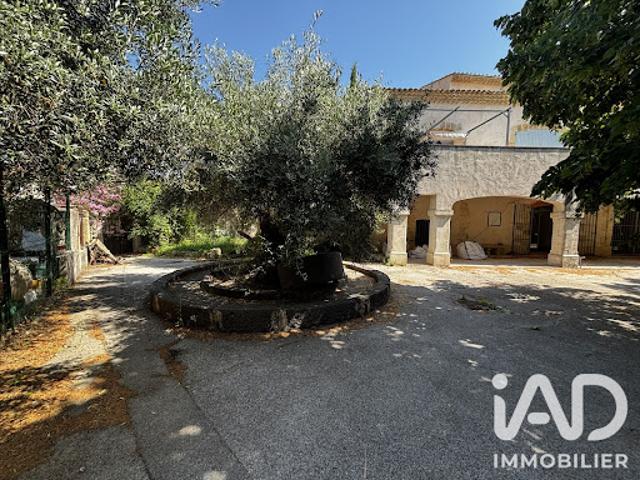 Vente Autre 4 pièces 300 m2 Pélissanne