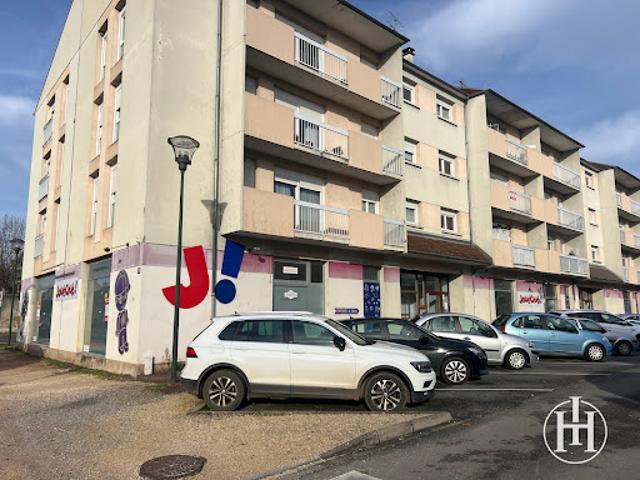 Vente Autre 571 m2 Saint Amand Montrond