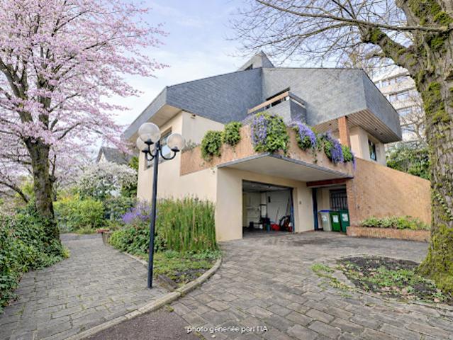 Vente Maison 10 pièces 240 m2 Fontenay aux Roses