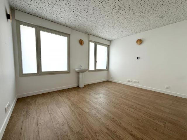 Vente Autre 110 m2 Mandres les Roses