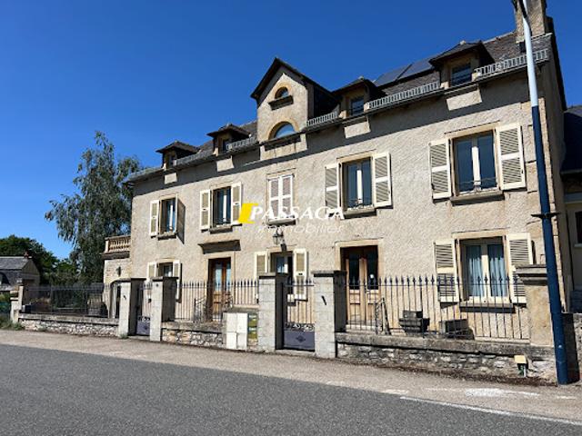 Vente Autre 11 pièces 244 m2 Sévérac l'Eglise