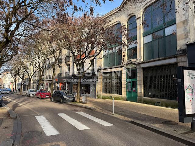 Vente Autre 1300 m2 Verdun