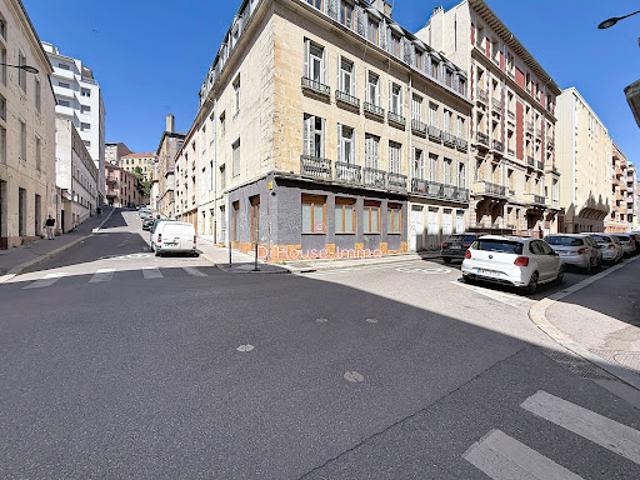Vente Fond de commerce 1 pièce 49.81 m2 Saint Etienne