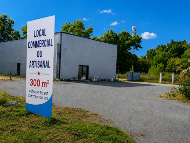 Vente Place de parking 300 m2 Saint Seurin sur l'Isle