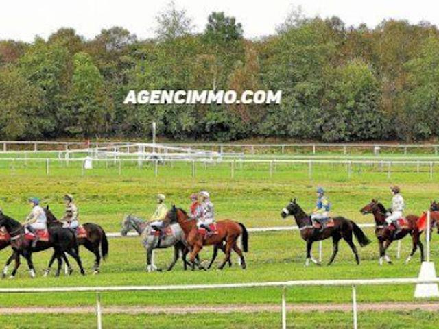 Vente Autre 30000 m2 Royan