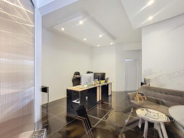 Vente Fond de commerce 74.24 m2 Manosque
