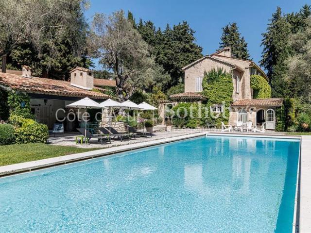 Vente bastide historique en pierre avec parc, piscine et dépenda