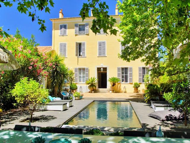Vente Bastide 16 pièces 400 m2 Hyeres