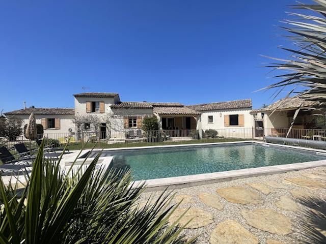 Vente Bastide 10 pièces 176 m2 Cheval Blanc