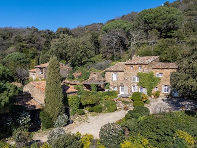 Vente Bastide 20 pièces 610 m2 La Garde Freinet