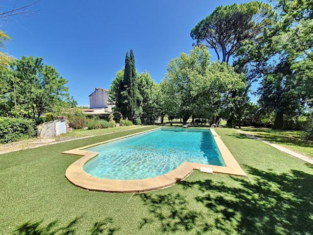Vente Bastide 20 pièces 335 m2 Le Luc