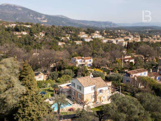 Vente Bastide 6 pièces 220 m2 Le Rouret