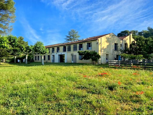 Vente bastide 760m² Villecroze