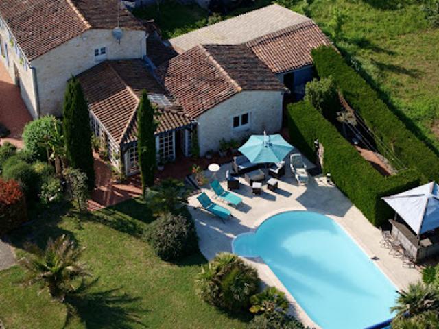 Vente Bastide 7 pièces 220 m2 Saint Agnant