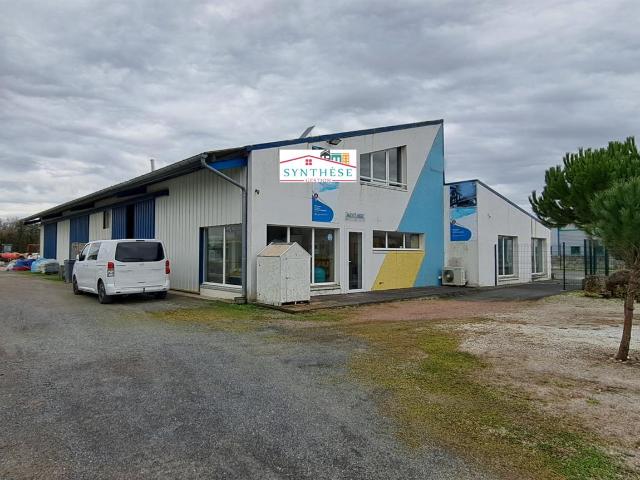 Vente bâtiment professionnel 550m² Pont l'Abbé d'Arnoult