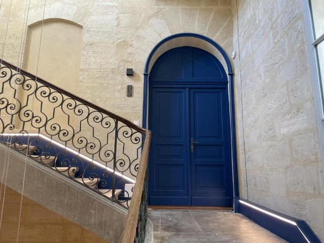 Vente bien centre ville Uzès T4 pour logement ou local profession libérale