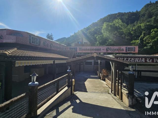 Vente Boutique/Local commercial 300 m²