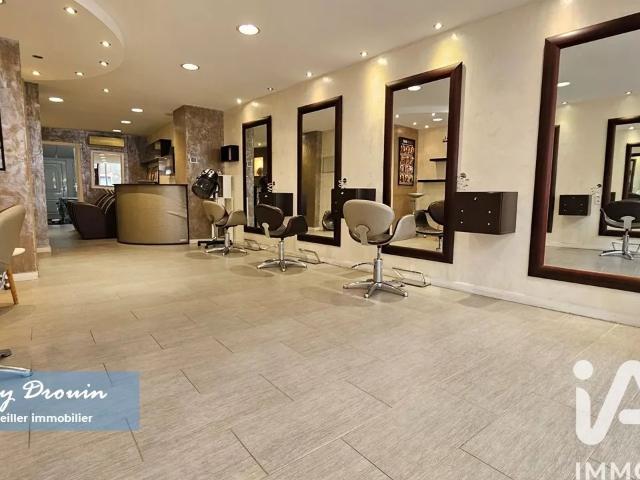 Vente Boutique/Local commercial 99 m²