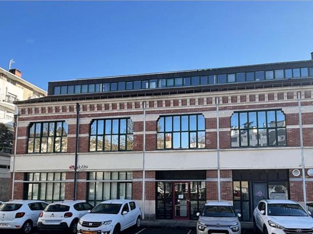 Vente bureaux Nantes centre Parking et terrasse Proche transports