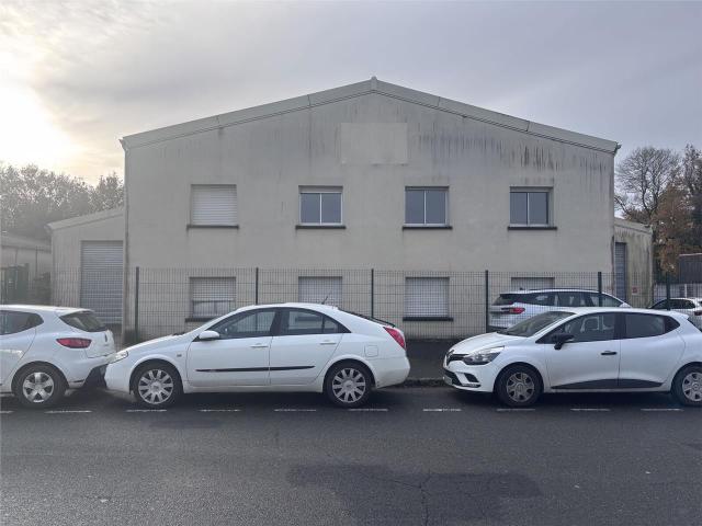 Vente bureaux Nantes Sainte Thérèse Proximité tram et bus