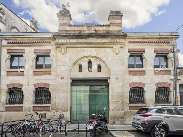 Vente bureaux Bordeaux Chartrons Tram C et bus 5