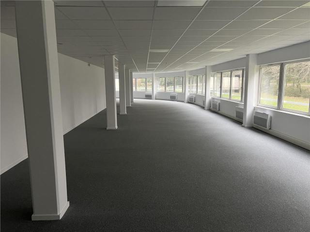 Vente bureaux Carquefou La Fleuriaye Proche bus et autoroute