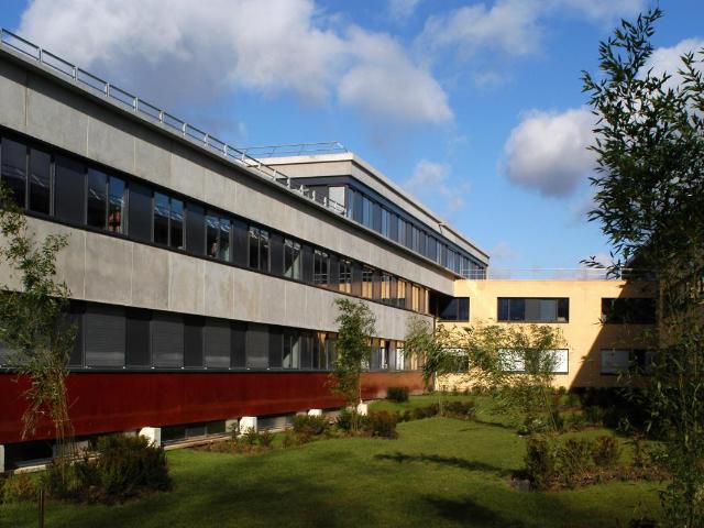 Vente bureaux Champs sur Marne Proche RER A et autoroute A4