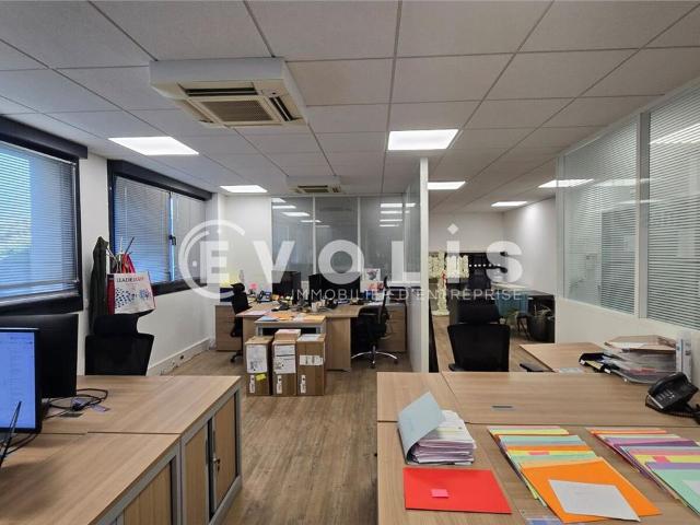 Vente bureaux Clichy Proche métro 13 et gare SNCF