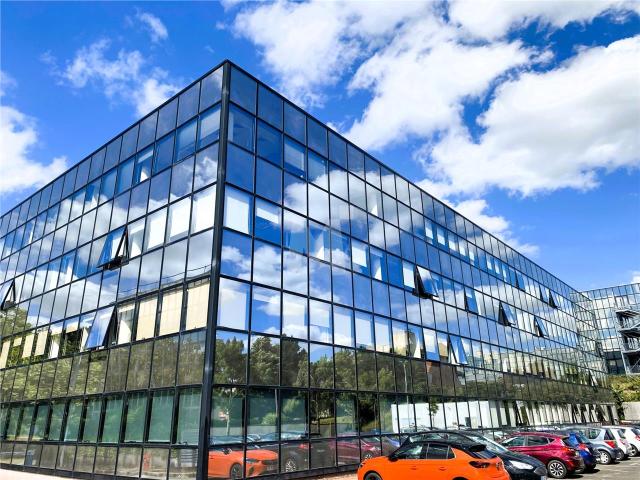 Vente bureaux Courcouronnes Proche Centre Commercial Evry 2, RER, Tram et Bus
