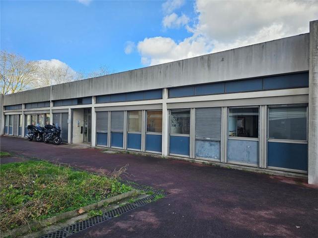 Vente bureaux Créteil Proche métro Préfecture et bus