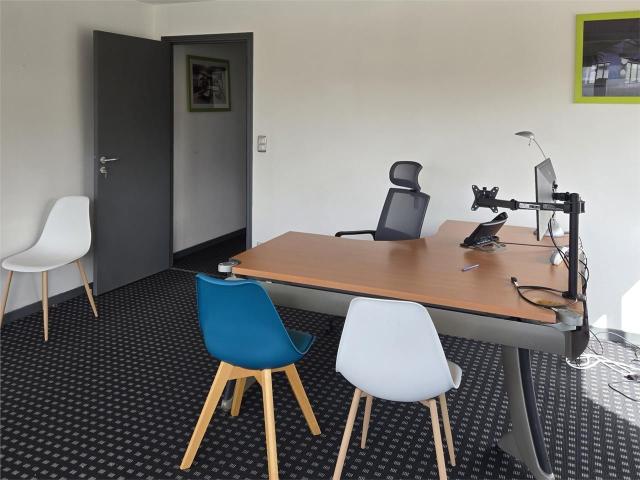 Vente bureaux et atelier Tours Large façade commerciale