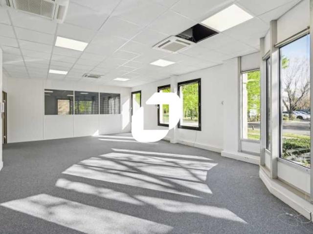 Vente bureaux Gennevilliers Proche RER C et Tram T1