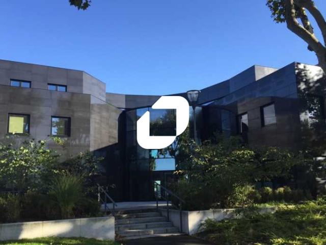Vente bureaux Grigny Proche A6, N104, RER D et Tram T12