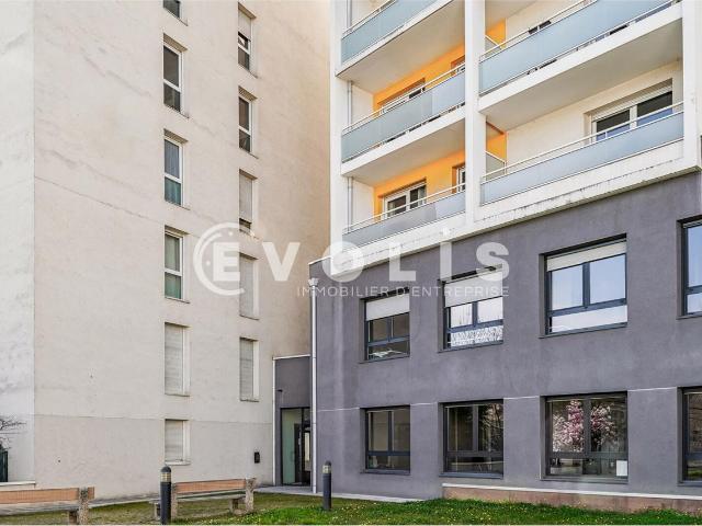 Vente bureaux Lyon 7 face aux Berges du Rhône