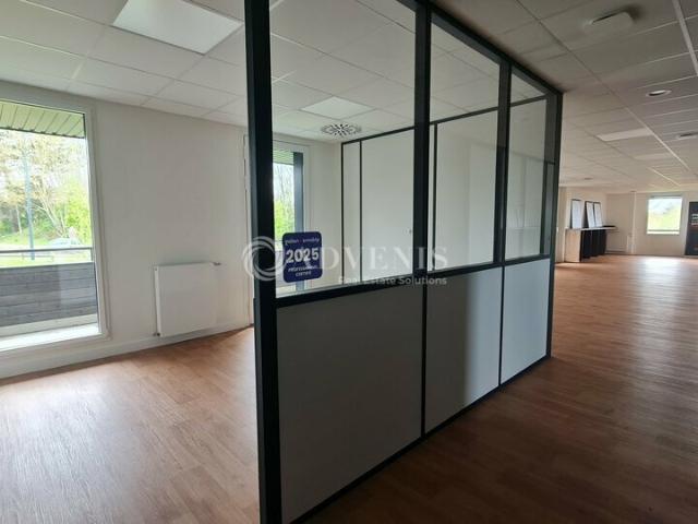 Vente bureaux Langueux Proche voie express et PMR