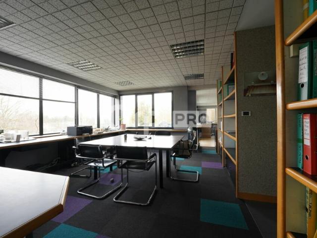 Vente bureaux Lissieu Proche D306, A6, bus 61 et 115