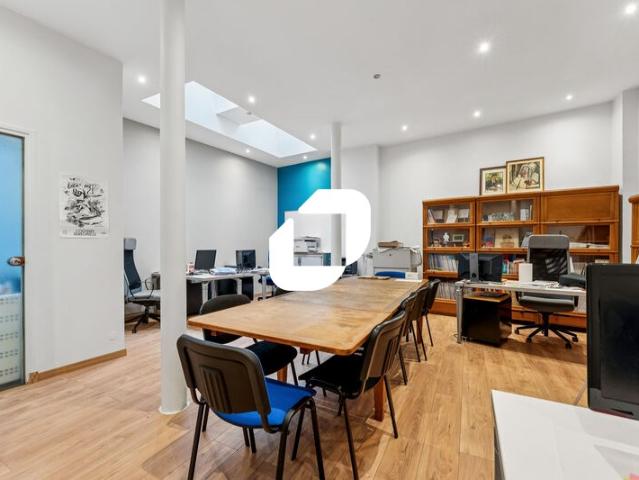 Vente bureaux Paris 14 Bien desservi métro, bus et tramway