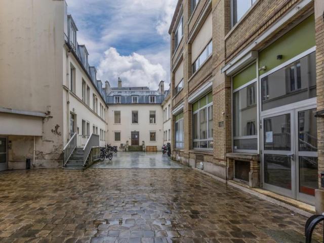 Vente bureaux Paris 11 Proche métro et transports