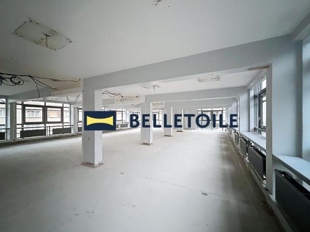 Vente Bureaux Paris 12: Plateau de 196 m² Brut à Aménager – Rue de Picpus / Porte Dorée