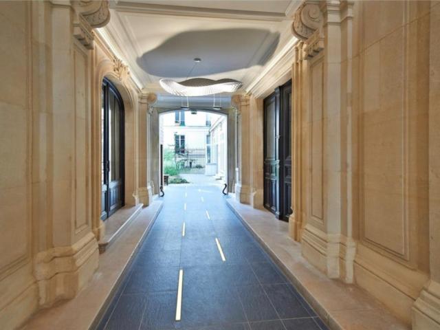 Vente bureaux Paris 8 Proche métro Miromesnil et gare Saint Lazare