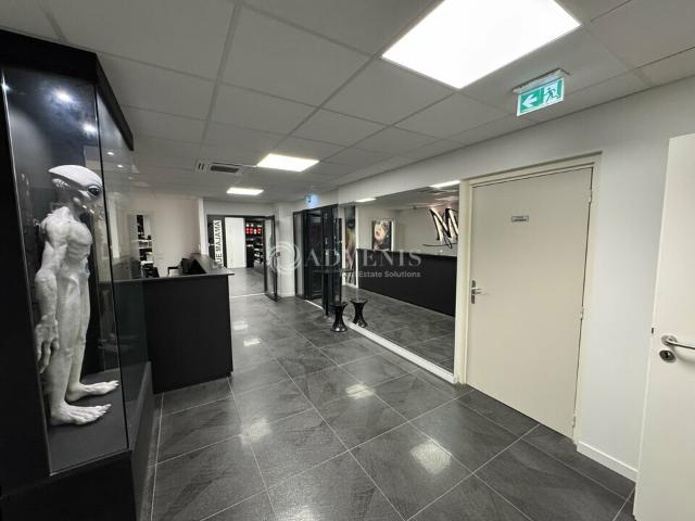 Vente bureaux Strasbourg Meinau Tram A E et bus 40