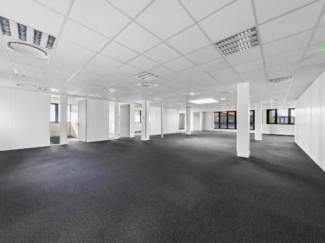Vente bureaux Saint Ouen sur Seine Parc tertiaire sécurisé