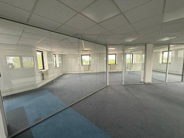 Vente bureaux Saint Denis Proche métro 13 et RER D