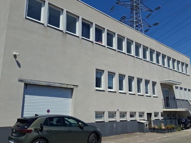 Vente bureaux Saint Priest Parc sécurisé Lyon Sud Est