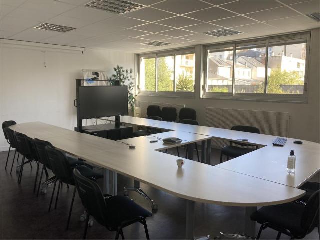 Vente bureaux Tours centre Tramway, bus et périphérique à proximité