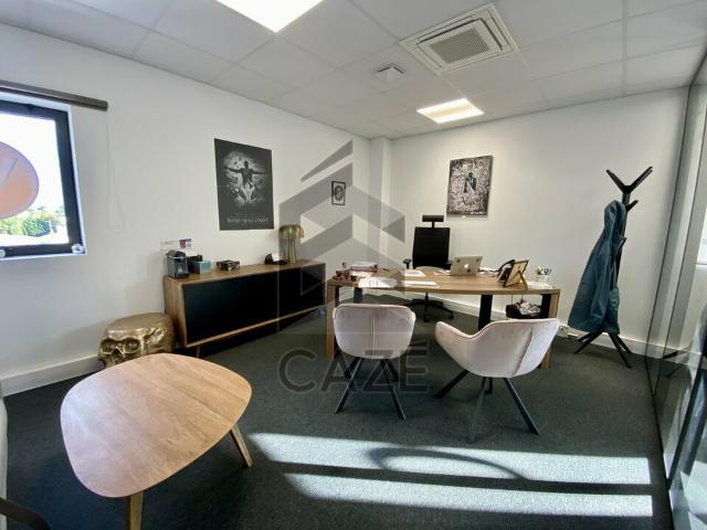 Vente bureaux Tresses Proche rocade sortie 24