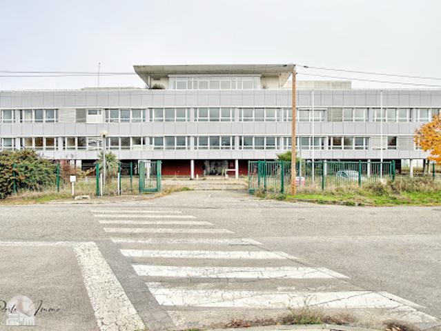 Vente Bureaux 0 pièces 1818 m2 Muret