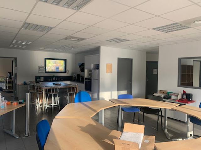 Vente Bureaux 0 pièces 187 m2 Belmont Tramonet