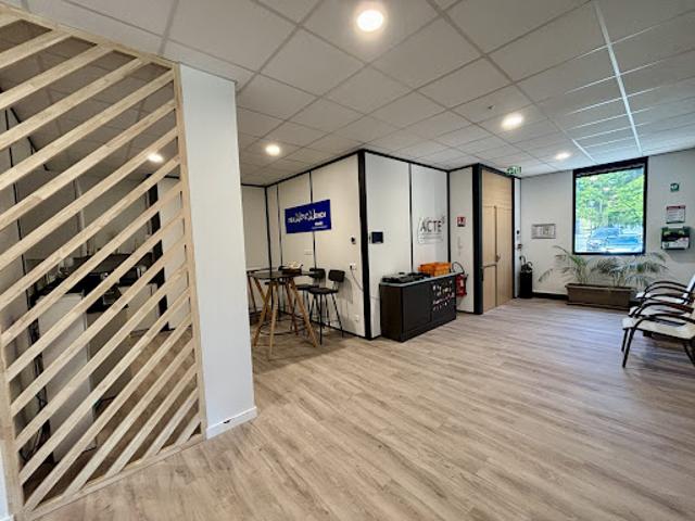 Vente Bureaux 0 pièces 730 m2 Voiron