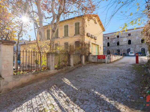 Vente Bureaux 0 pièces 843 m2 Marseille 15ème